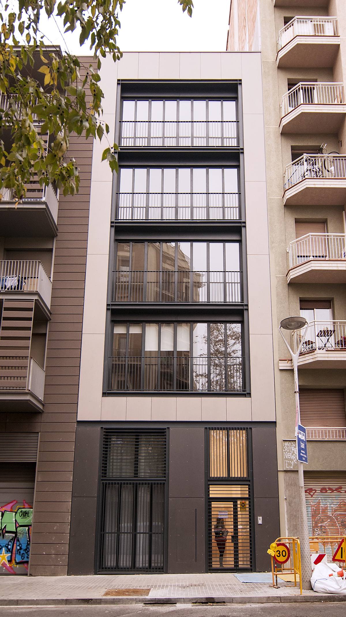 Housing Block Apartment Eixample - Barcelona